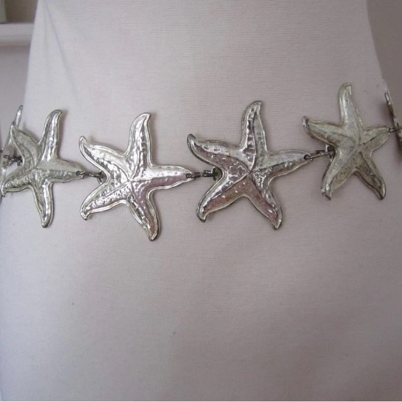 ESCADA Women’s Silver Tone Vintage Distressed Starfish Chainlink Belt main image 8